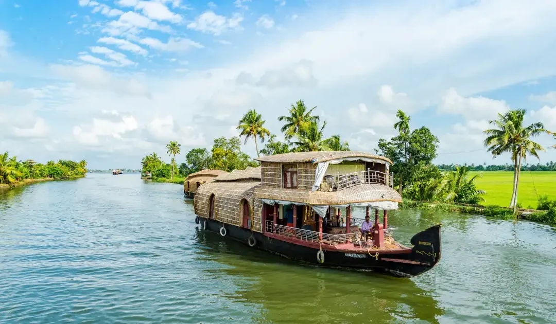 Top 10 Must-See Destinations in Keralam for First-Time Travelers